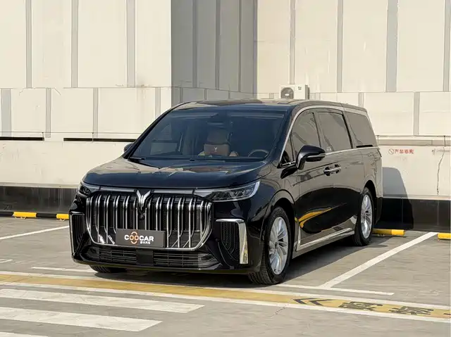 VOYAH LANTU DREAMER 2024