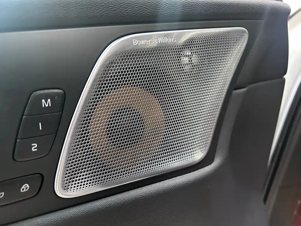 VOLVO XC60 PLUG IN HYBRID