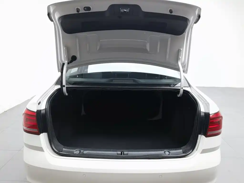 Volkswagen Lavida — миниатюра 16