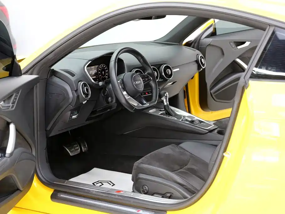 Audi TT — миниатюра 6
