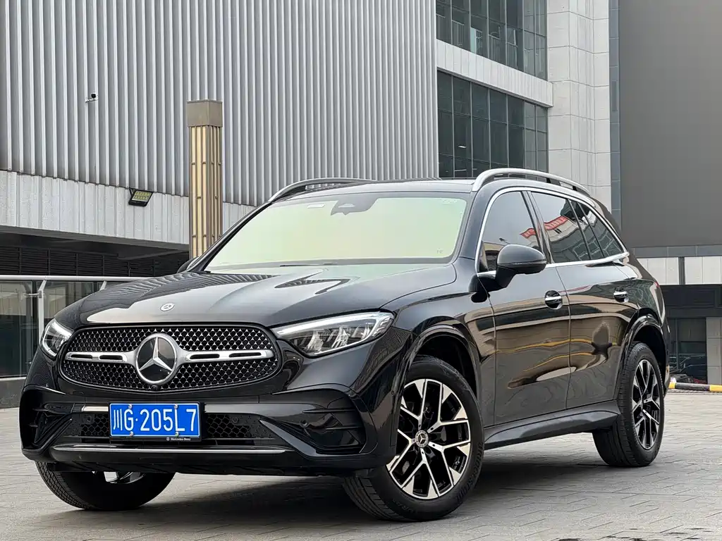 Mercedes-Benz GLC 2023