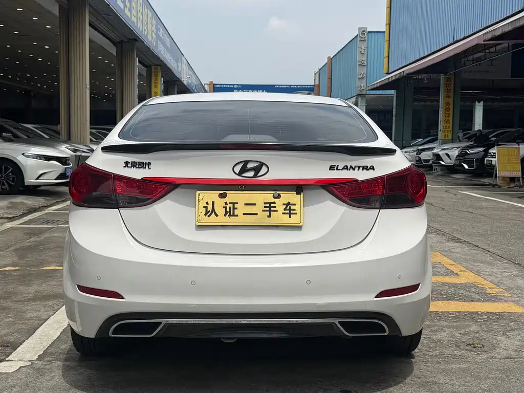 Hyundai Elantra Langdong — миниатюра 4