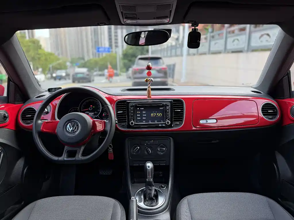 Volkswagen Beetle — миниатюра 5