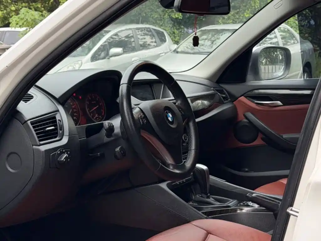 BMW X1 (Import) — миниатюра 2