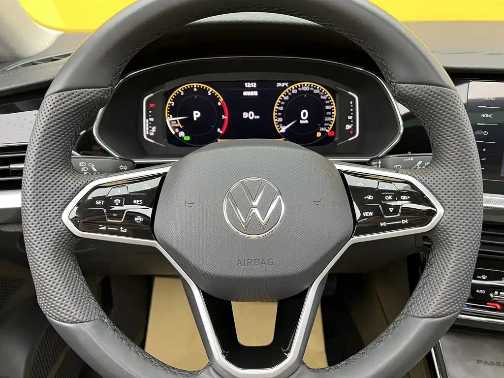 Volkswagen Passat — миниатюра 14