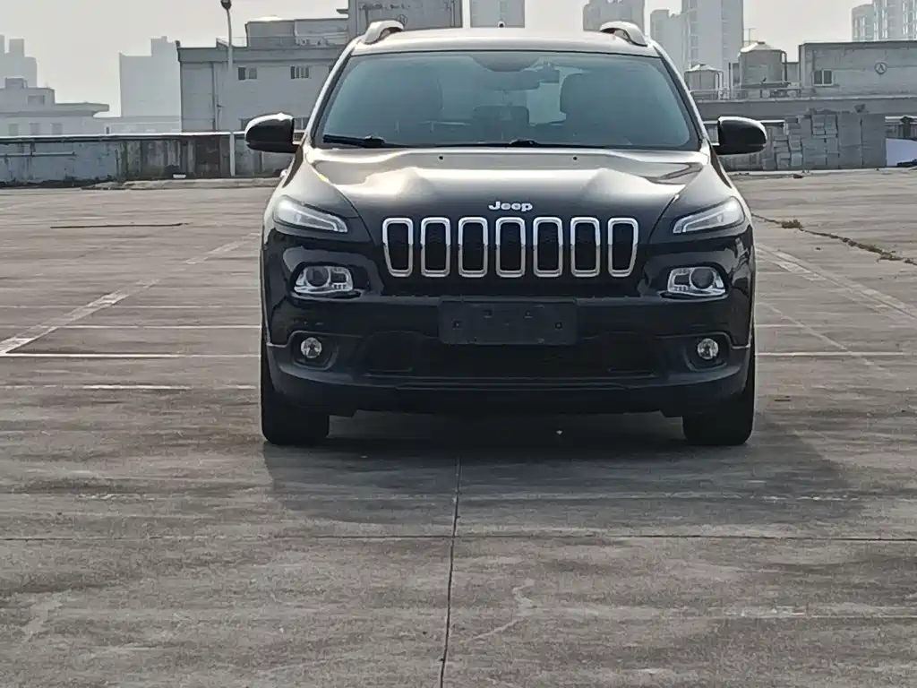 Jeep Cherokee 2016