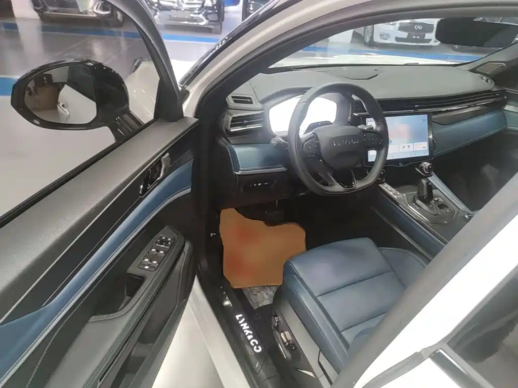 Lynk & Co 05 EM-P — миниатюра 16