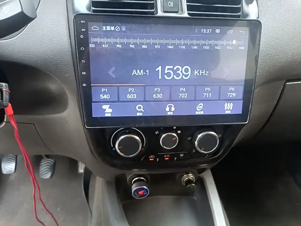 Wuling Rongguang V — миниатюра 13