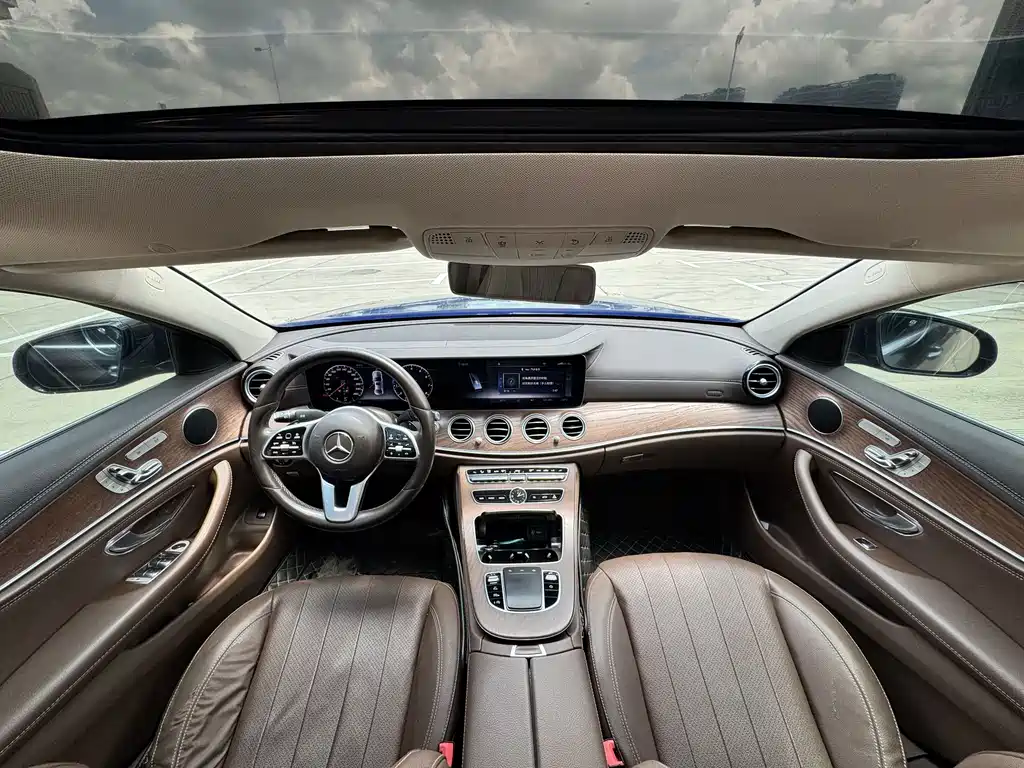 Mercedes-Benz E-Class — миниатюра 4