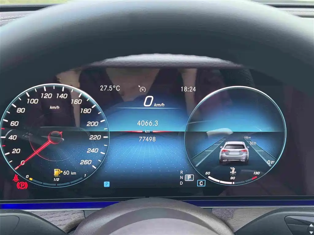 Mercedes-Benz E-Class — миниатюра 16