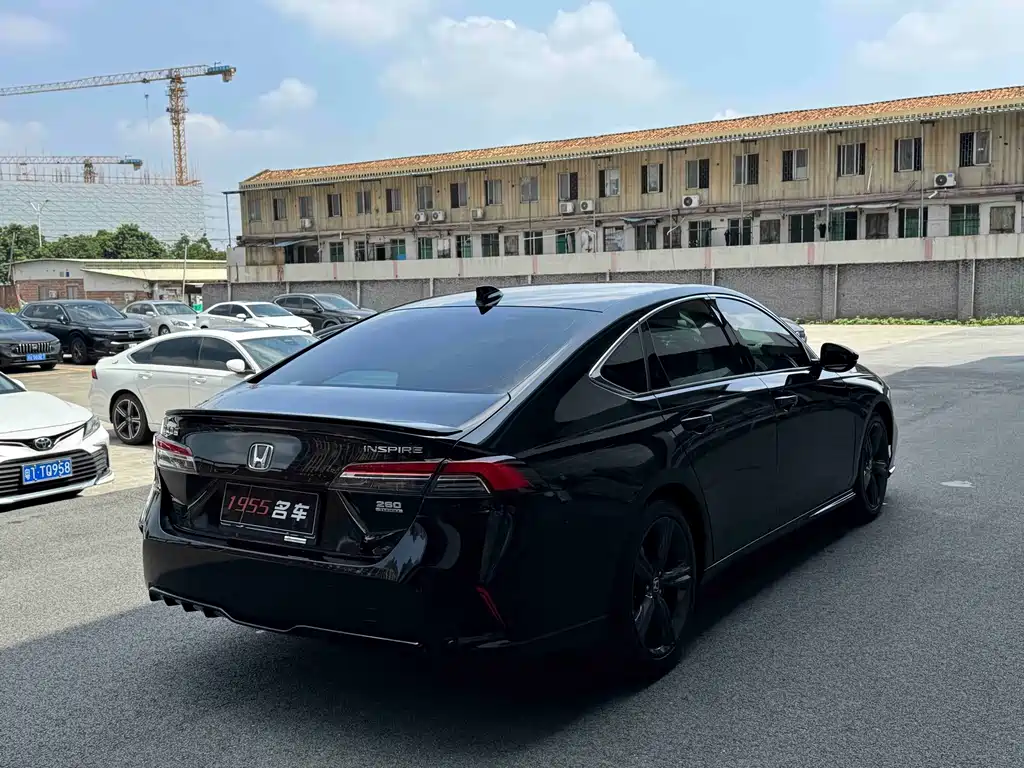 Honda Inspire — миниатюра 9