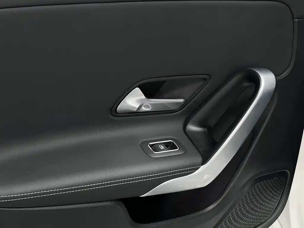 Mercedes-Benz A-Class — миниатюра 43