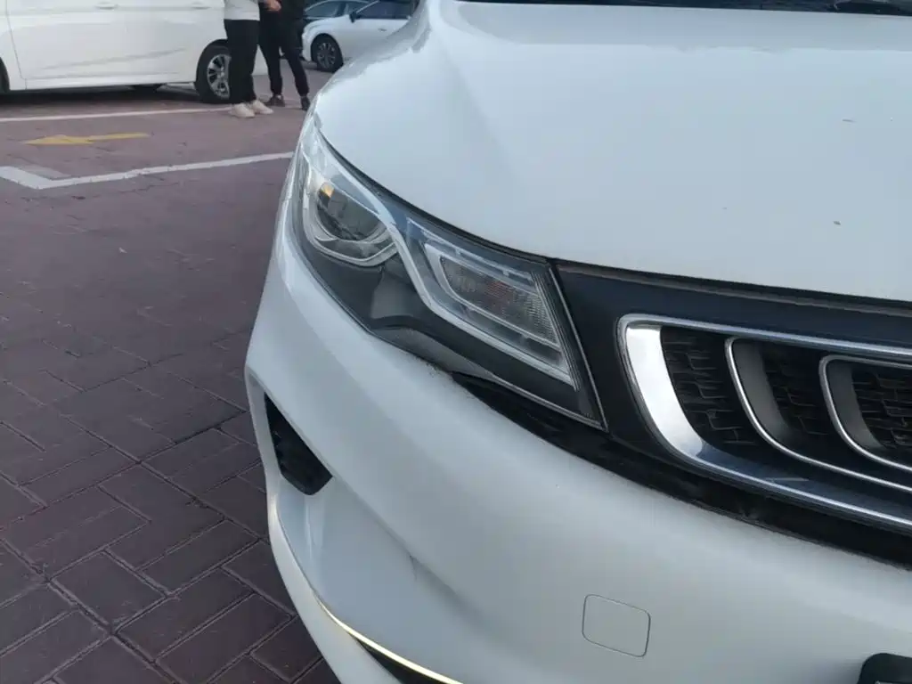 Geely Emgrand GL — миниатюра 9