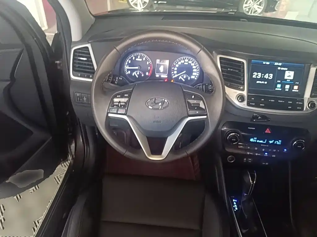 Hyundai Tucson — миниатюра 11