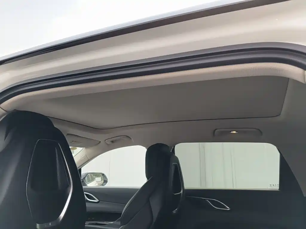 Hongqi Hongqi HS3 — миниатюра 18