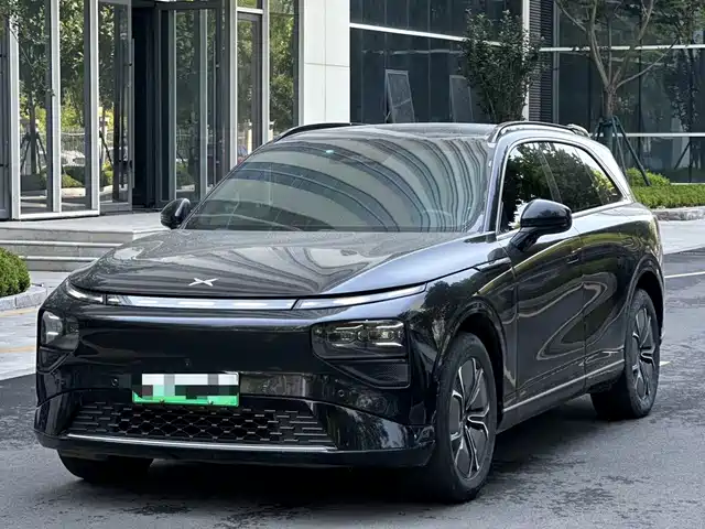 2023 Xpeng G9