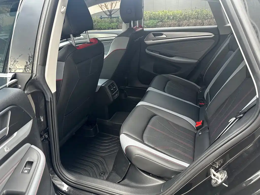 Volkswagen Lamando — миниатюра 6