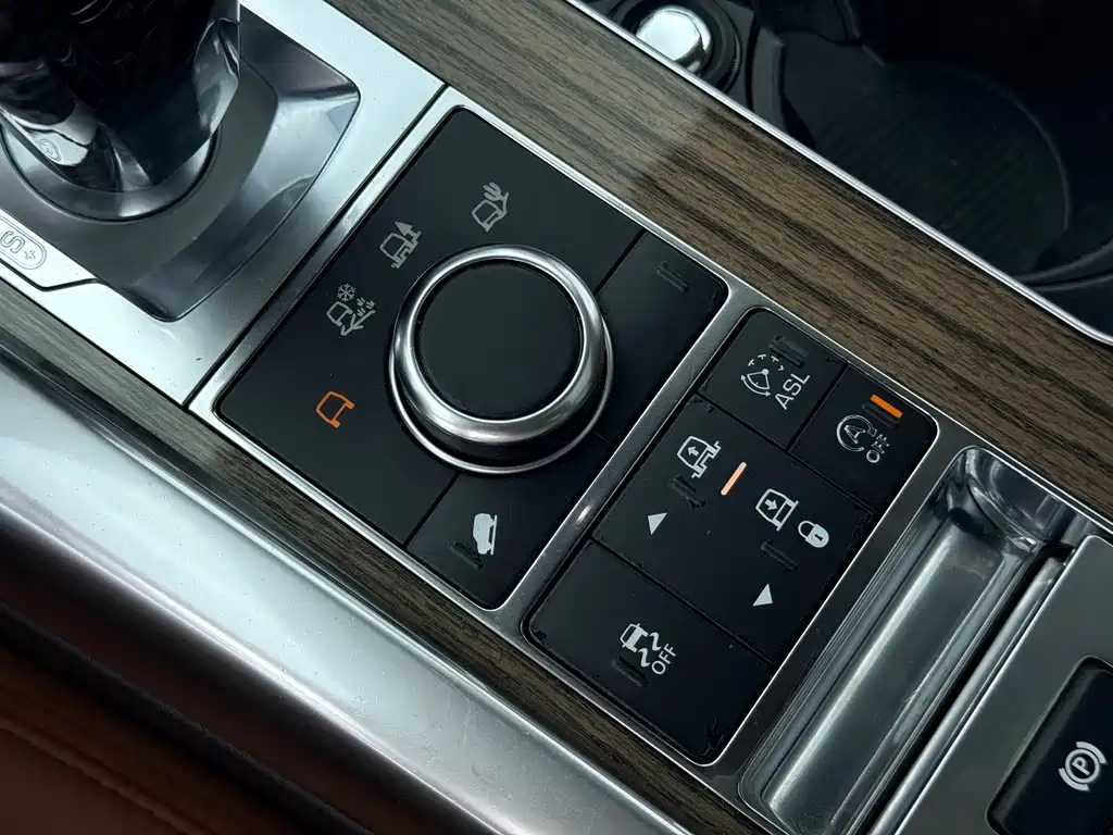 Land Rover Sport — миниатюра 27