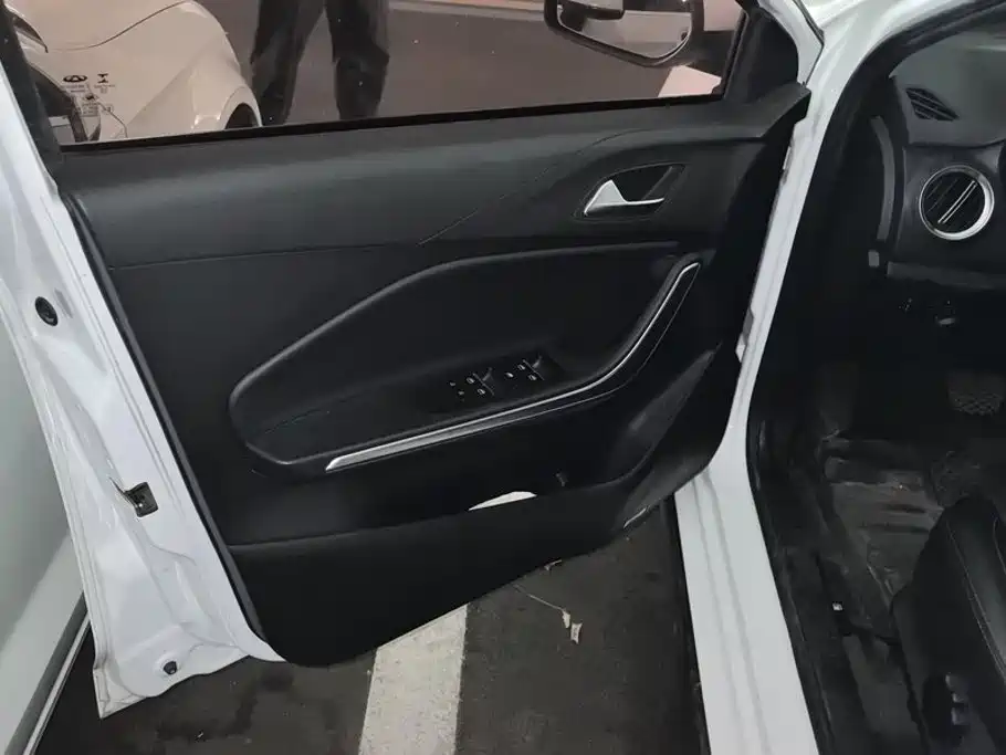 Chery Tiggo 3x — миниатюра 7