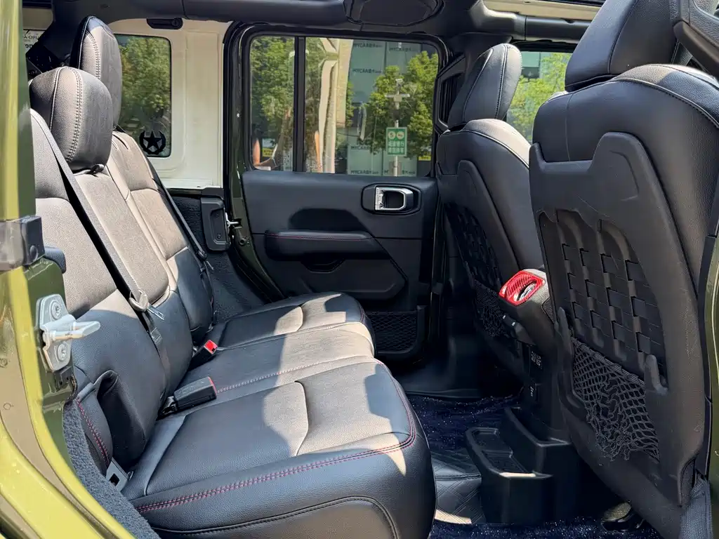 Jeep Wrangler — миниатюра 14