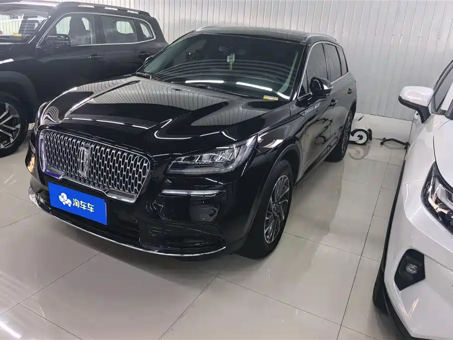 Купить Lincoln Corsair