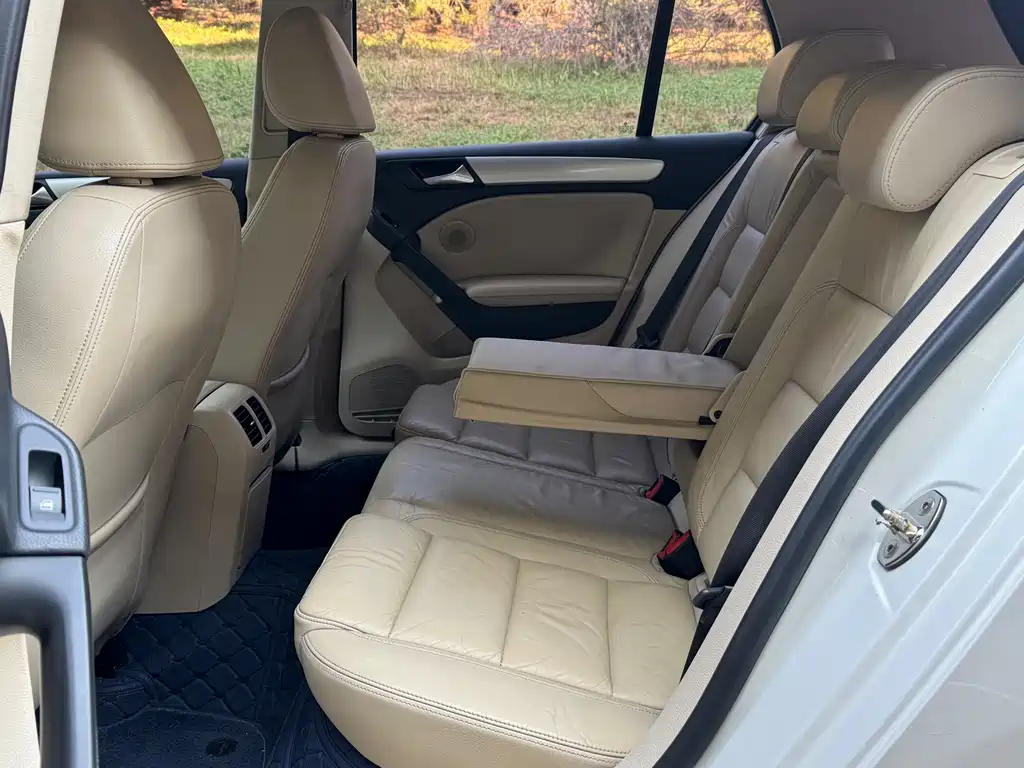 Volkswagen Golf — миниатюра 14
