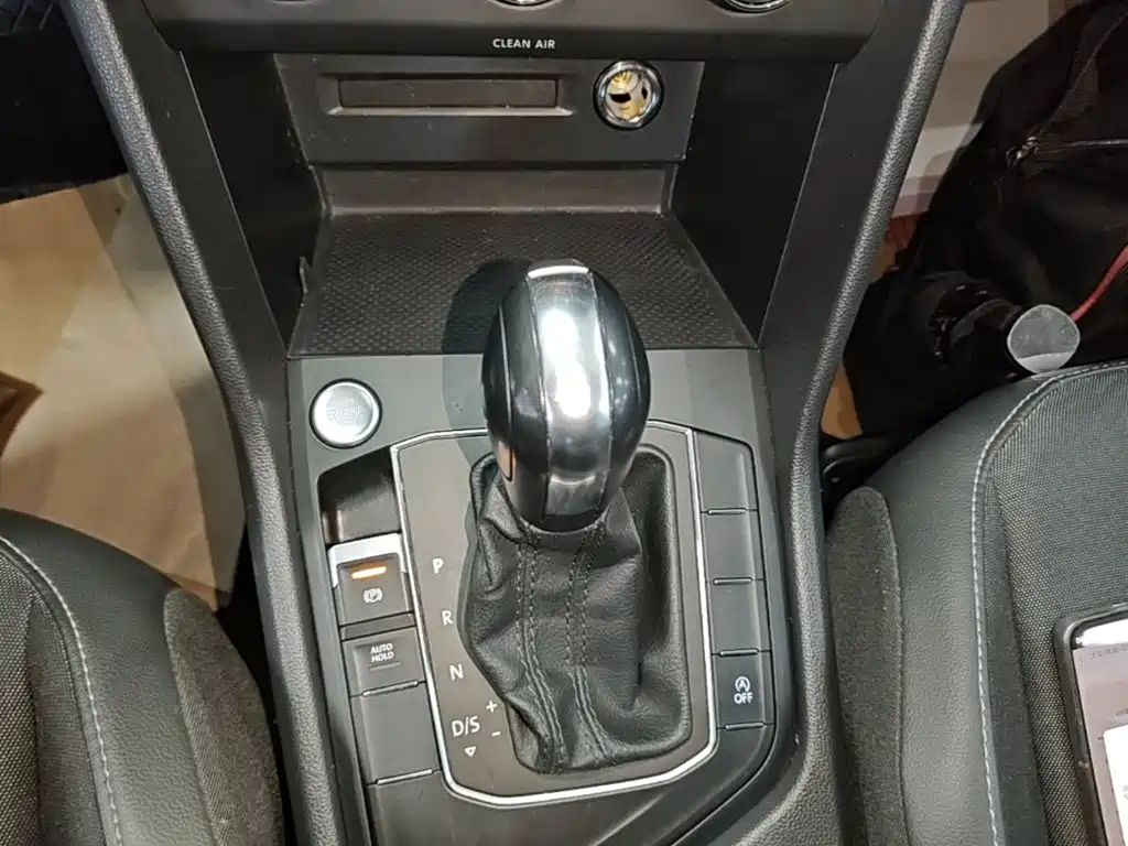 Volkswagen Tiguan L — миниатюра 14