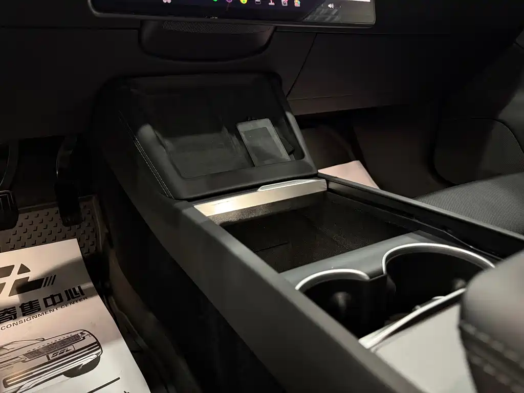 Tesla Model 3 — миниатюра 31