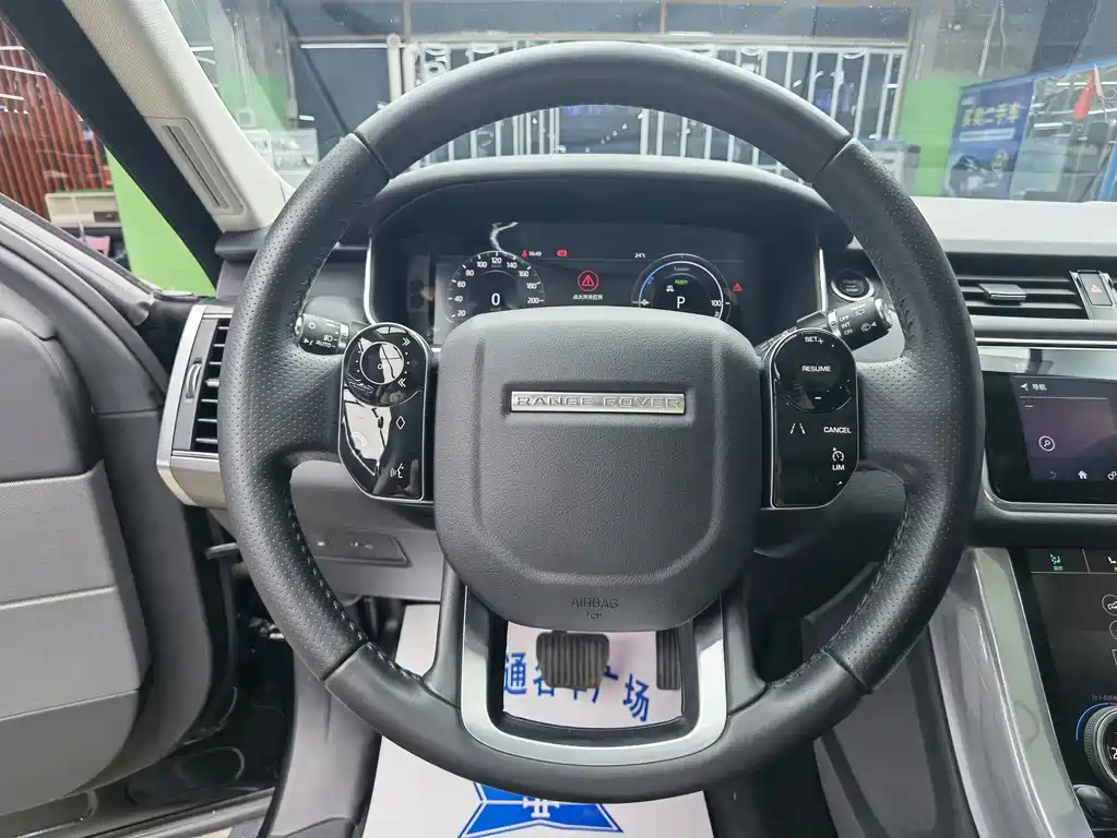 Land Rover Sport PHEV — миниатюра 10