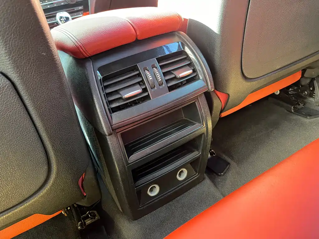 BMW X6 — миниатюра 10