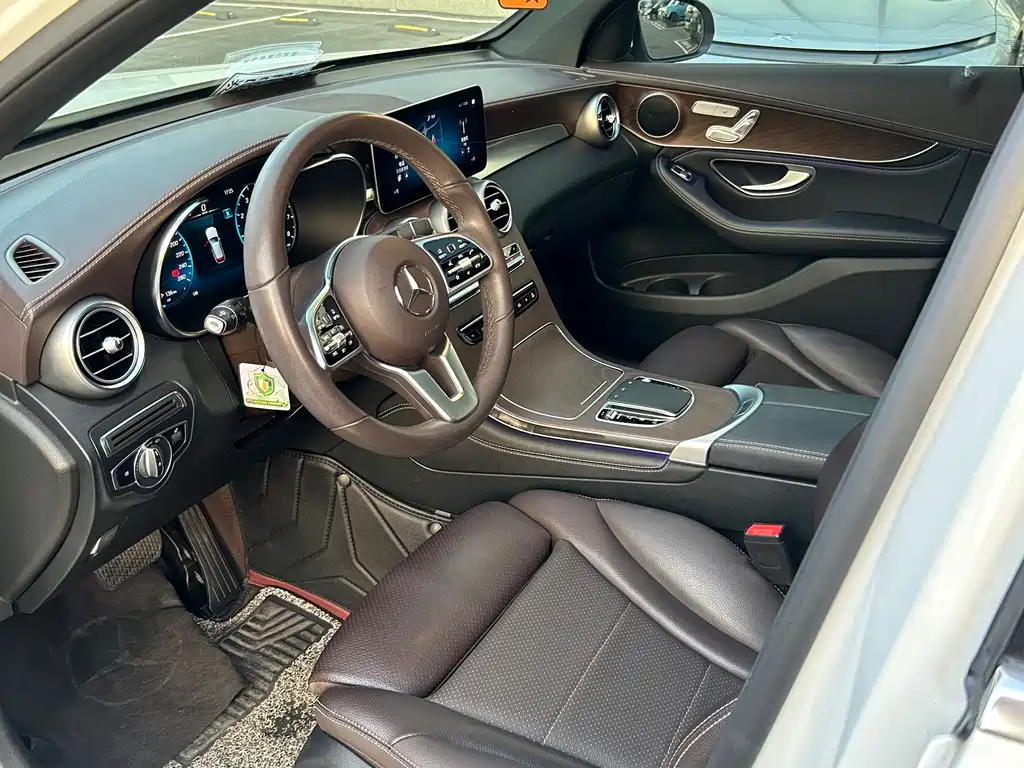 Mercedes-Benz GLC — миниатюра 10