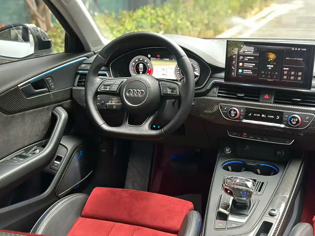 Audi A4L 2022 45 TFSI quattro
