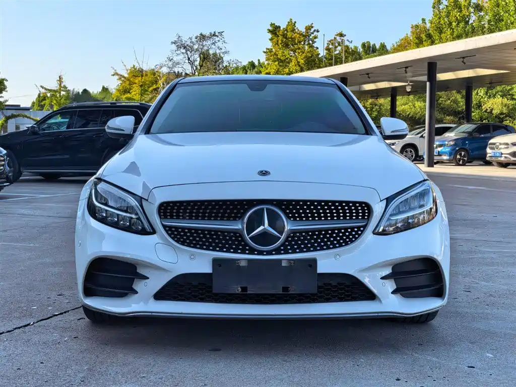 Mercedes-Benz C-Class — миниатюра 2