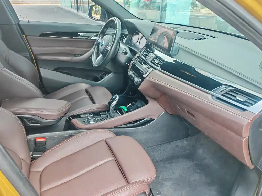 BMW X2 2021 sDrive25i Lead M Sport