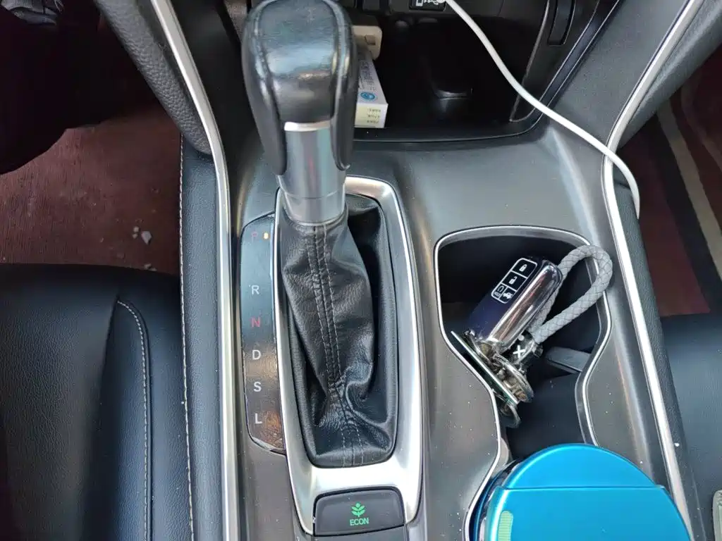 Honda Accord — миниатюра 10