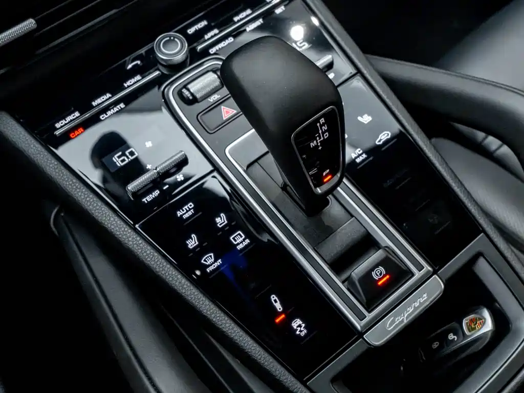 Porsche Cayenne — миниатюра 19