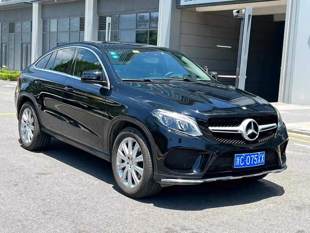 Mercedes-Benz GLE Coupe GLE 320 4MATIC Coupe SUV, фото 3