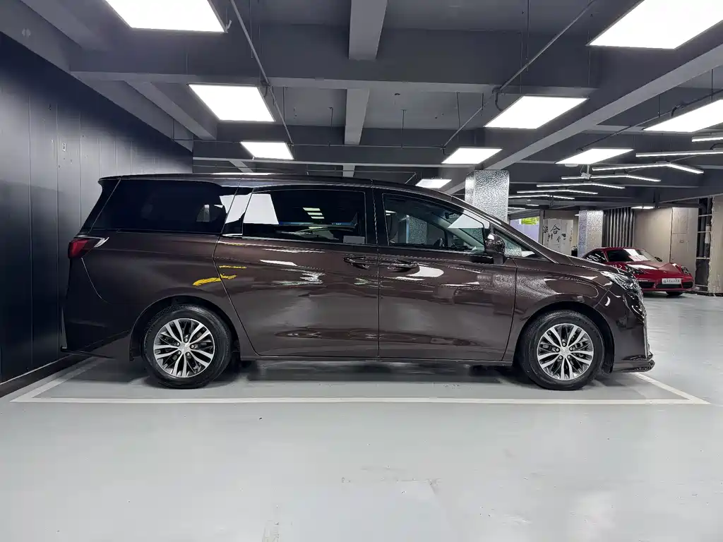 Buick GL8 — миниатюра 4