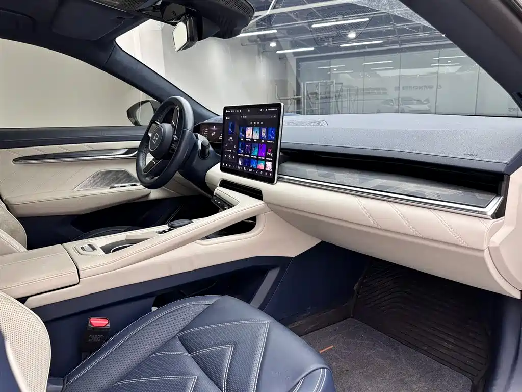 ZEEKR EXTREME KRYPTON 001