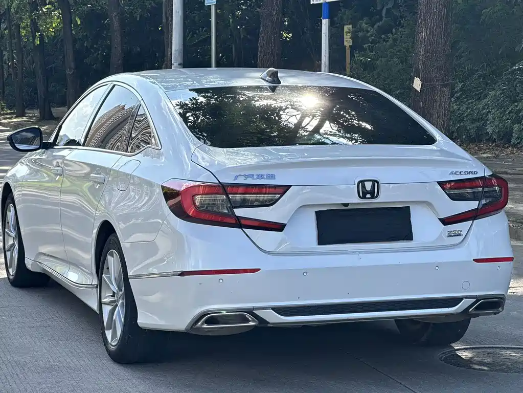 Honda Accord — миниатюра 7