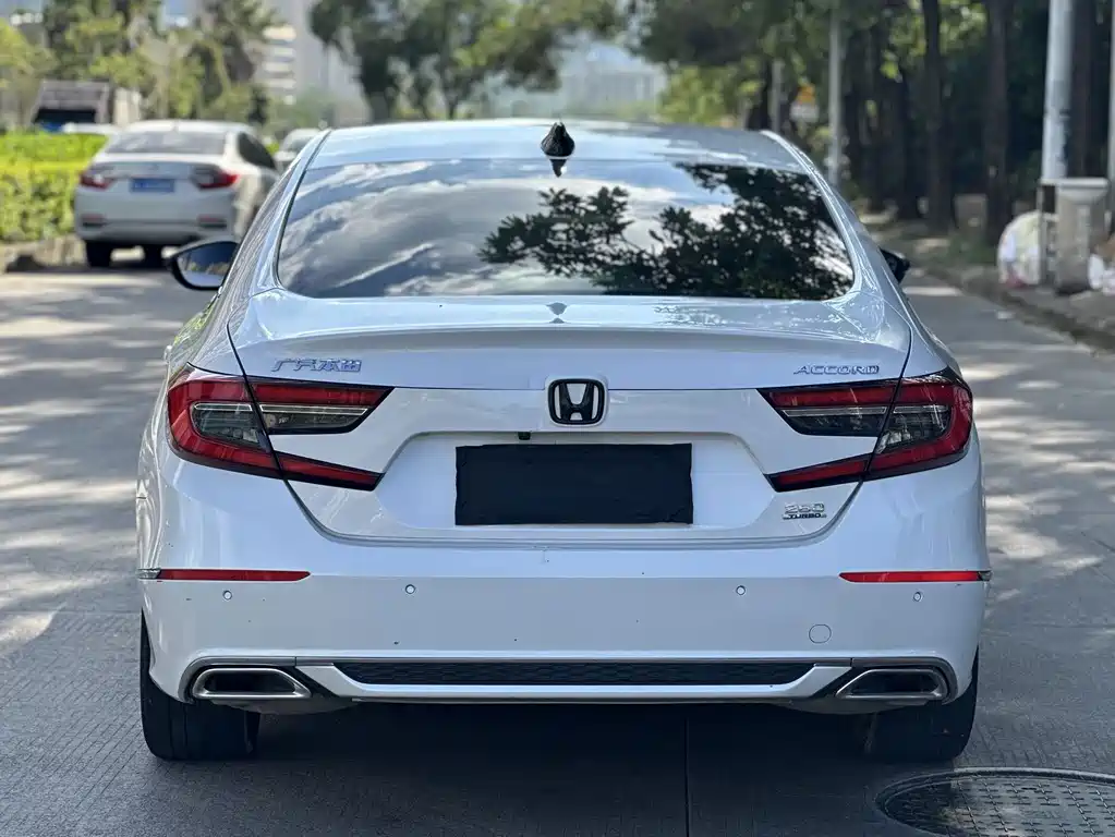Honda Accord — миниатюра 8
