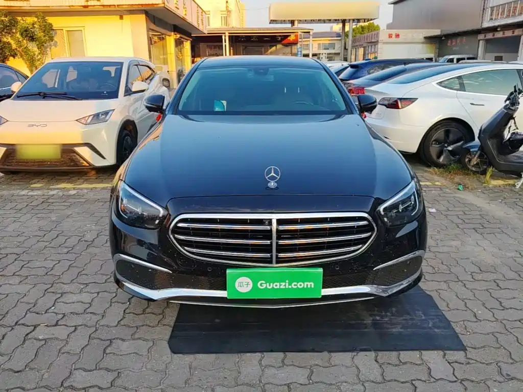 Mercedes-Benz E-Class — миниатюра 3