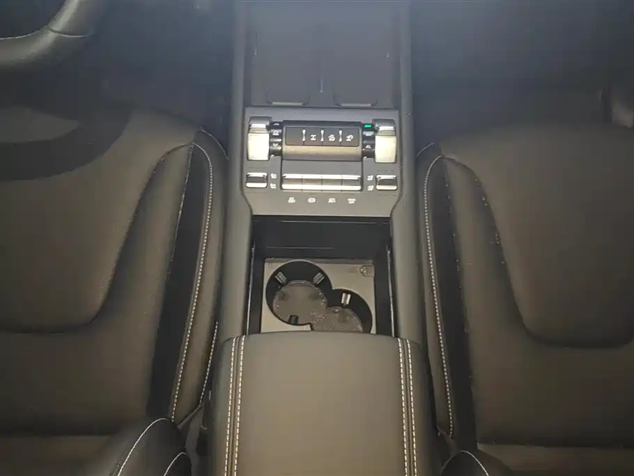 TANK TANK 300 NEW ENERGY