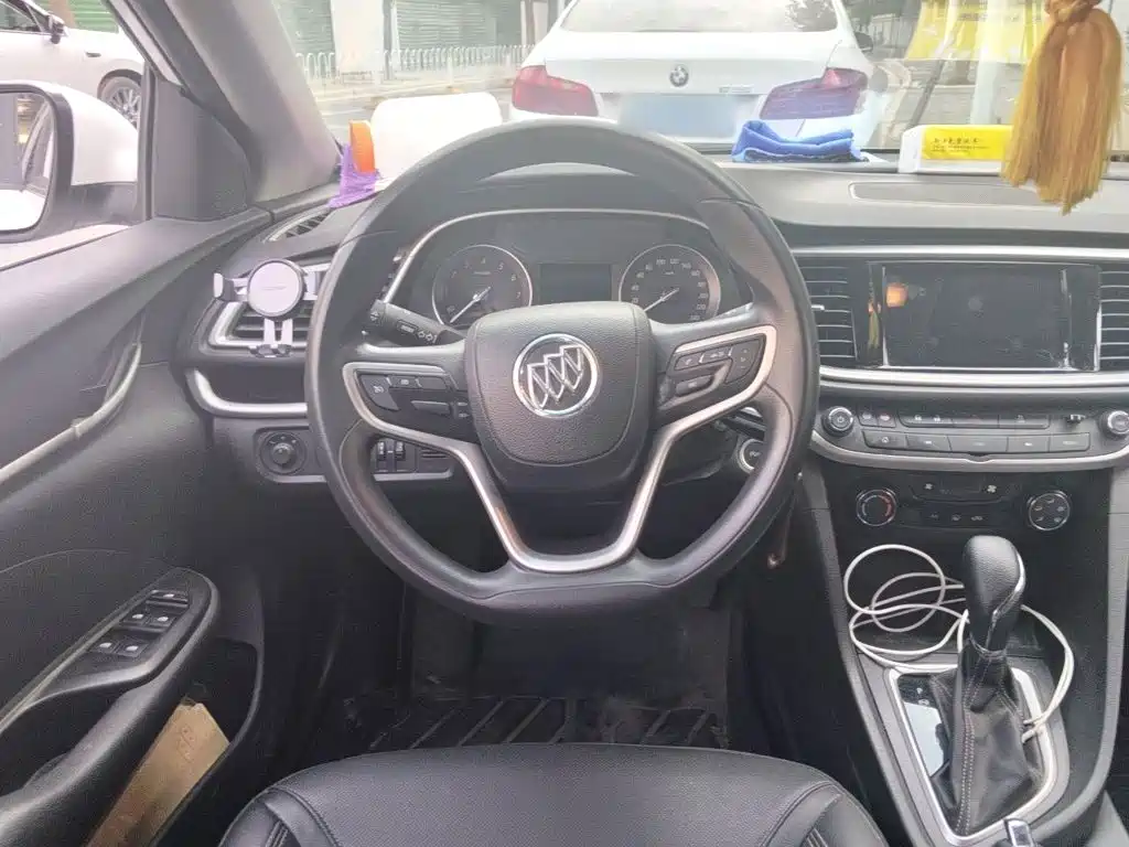 Buick Excelle — миниатюра 11