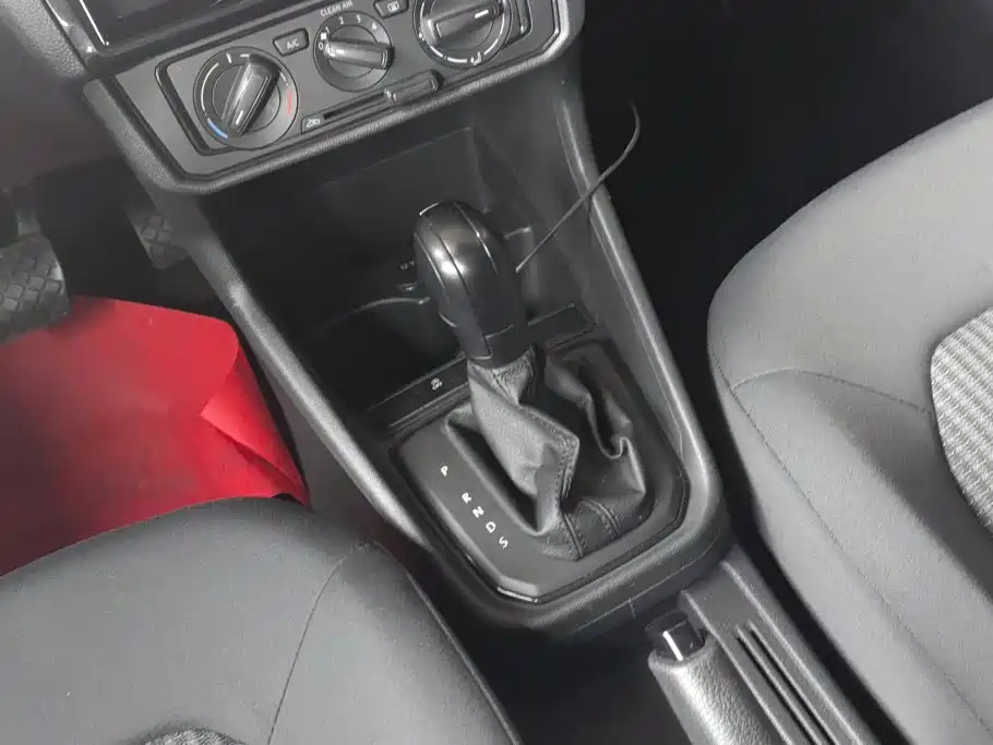 Volkswagen Santana — миниатюра 16