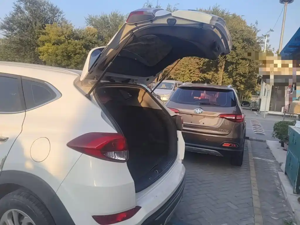Hyundai Tucson — миниатюра 19