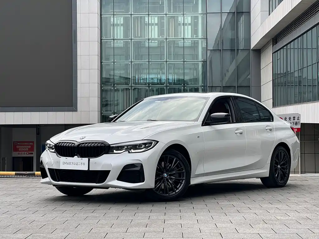 BMW 3 Series 2021