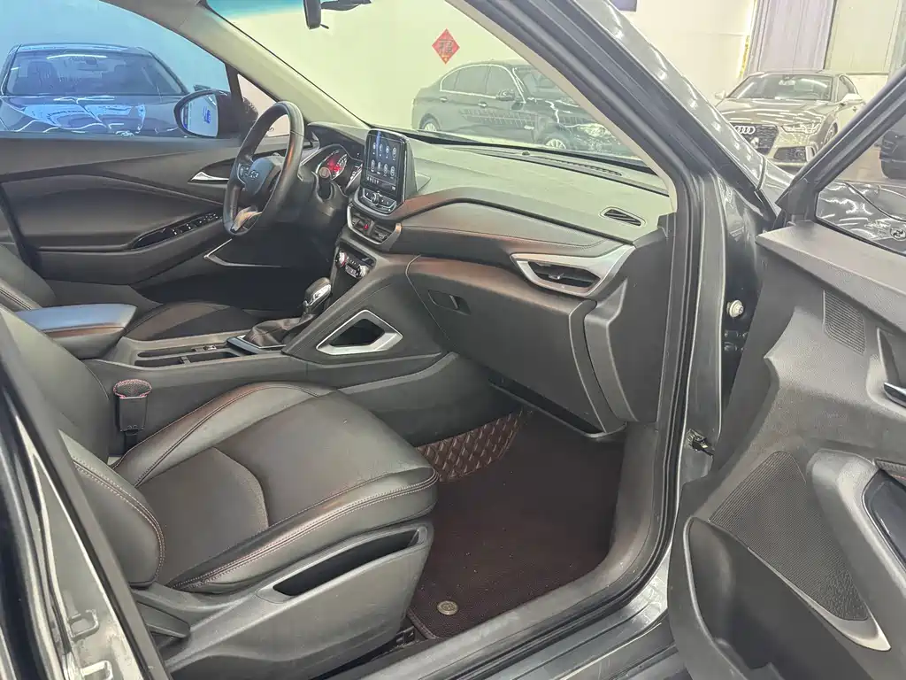 Chevrolet Volando — миниатюра 7