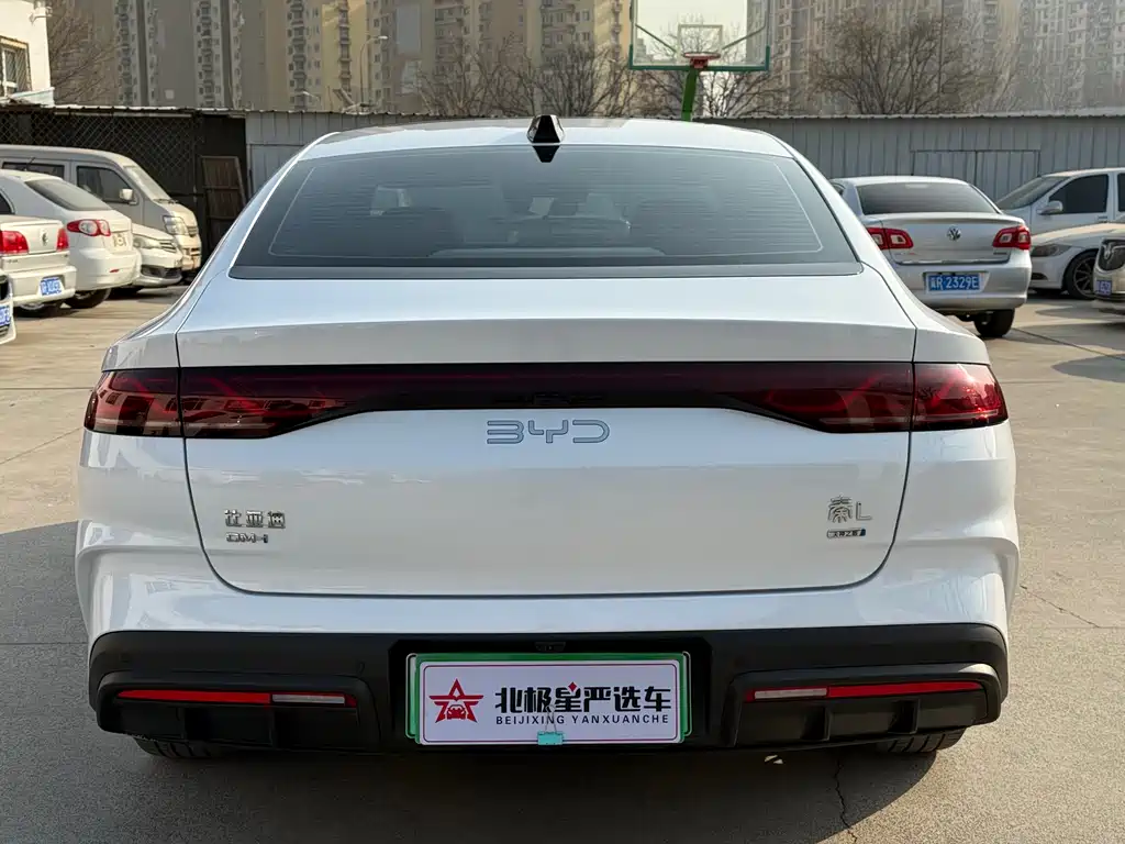 BYD QIN L