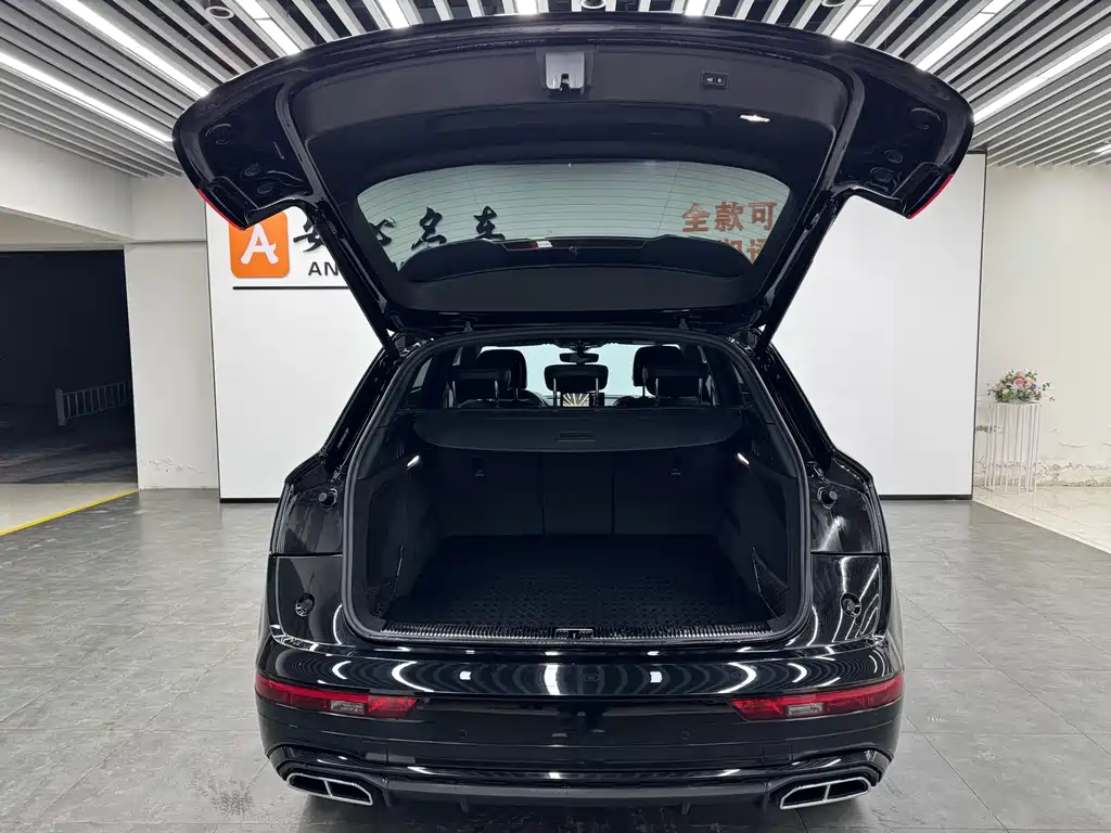 Audi Q5L 2024 40 TFSI Luxury